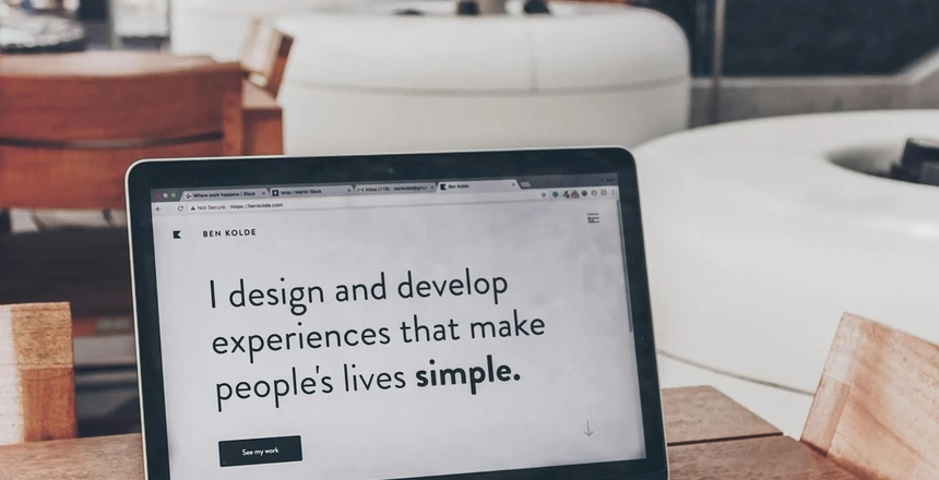 Landing Page ou Site Completo: Qual Escolher para Suas Campanhas?