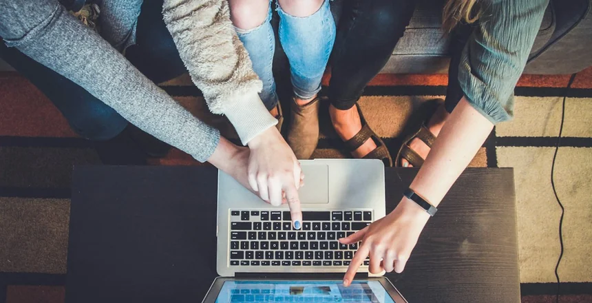 O que é intenção de busca e por que ela muda uma estratégia de SEO — CONEXUS Marketing Digital